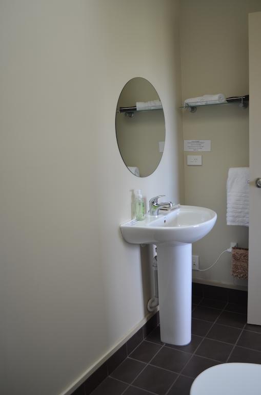 Loch Vista Bed & Breakfast Те-Анау Номер фото