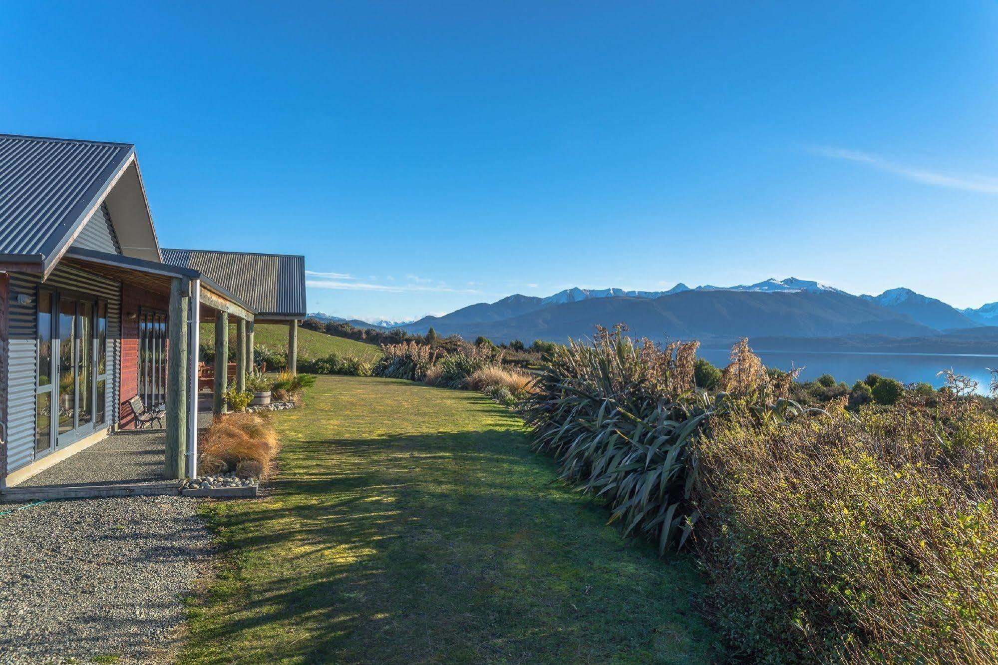 Loch Vista Bed & Breakfast Те-Анау Экстерьер фото