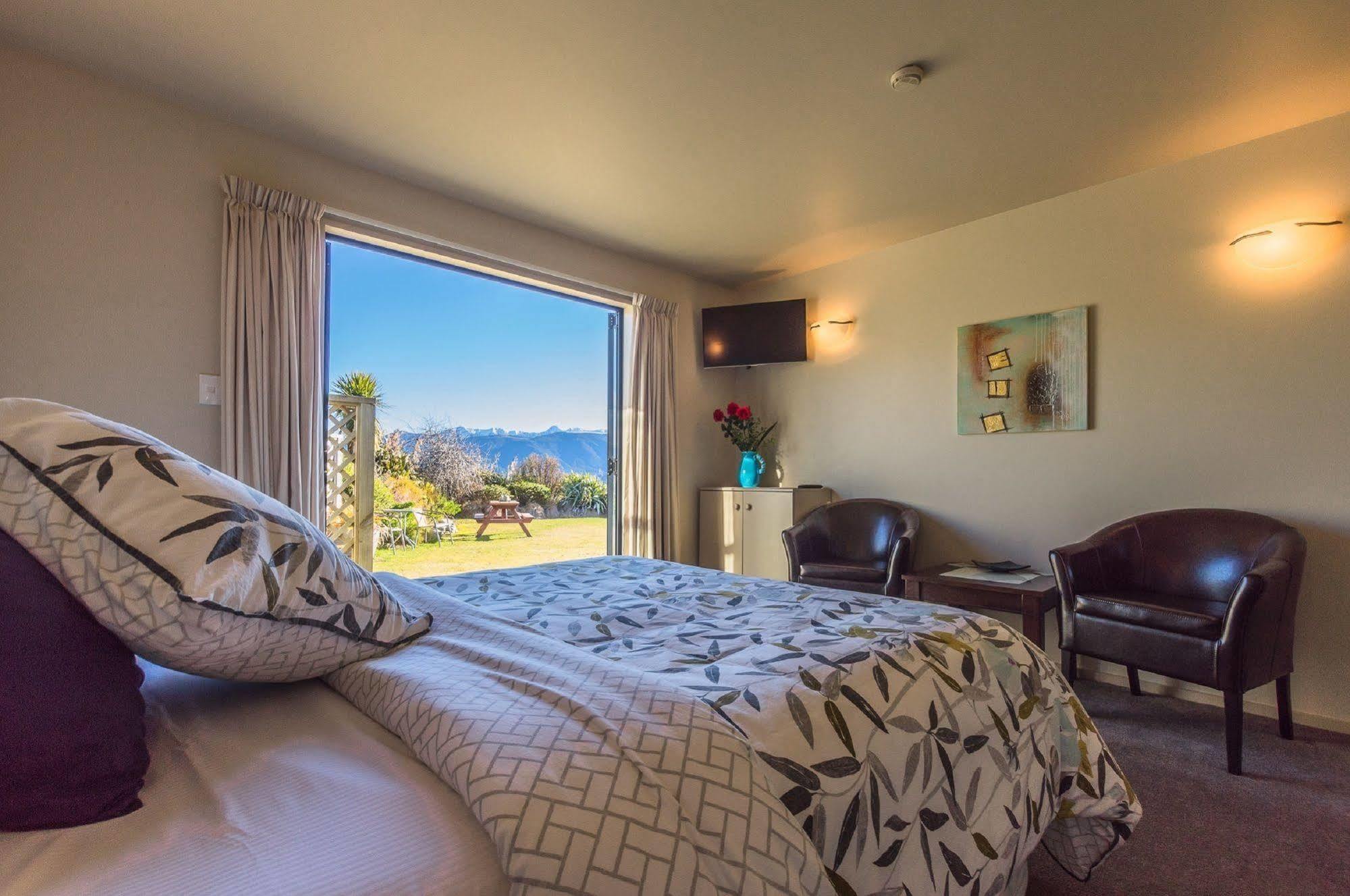 Loch Vista Bed & Breakfast Те-Анау Экстерьер фото